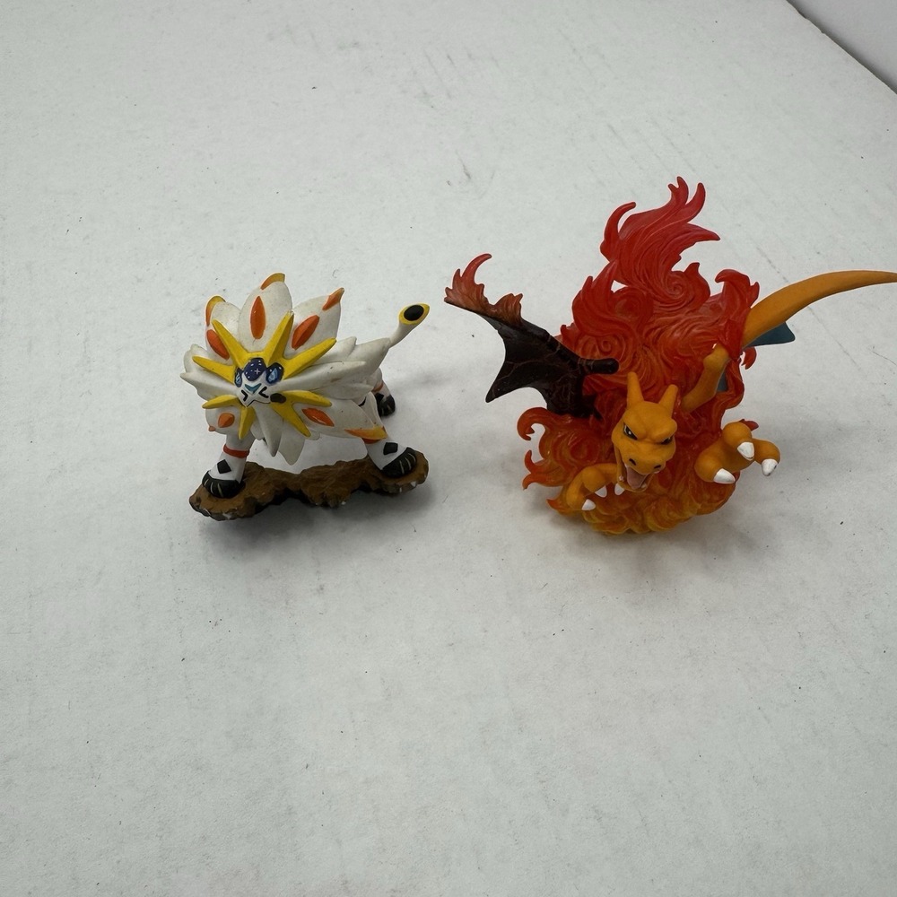 Pokémon Figures Lot Charizard Solgaleo Anime Toys 2016